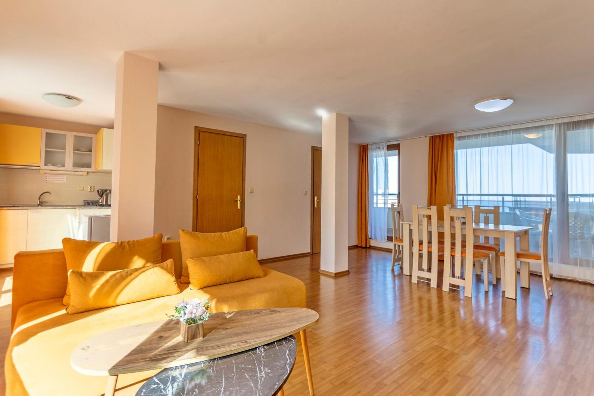 Aparthotel Hotel Prestige City II Primorsko Extérieur photo