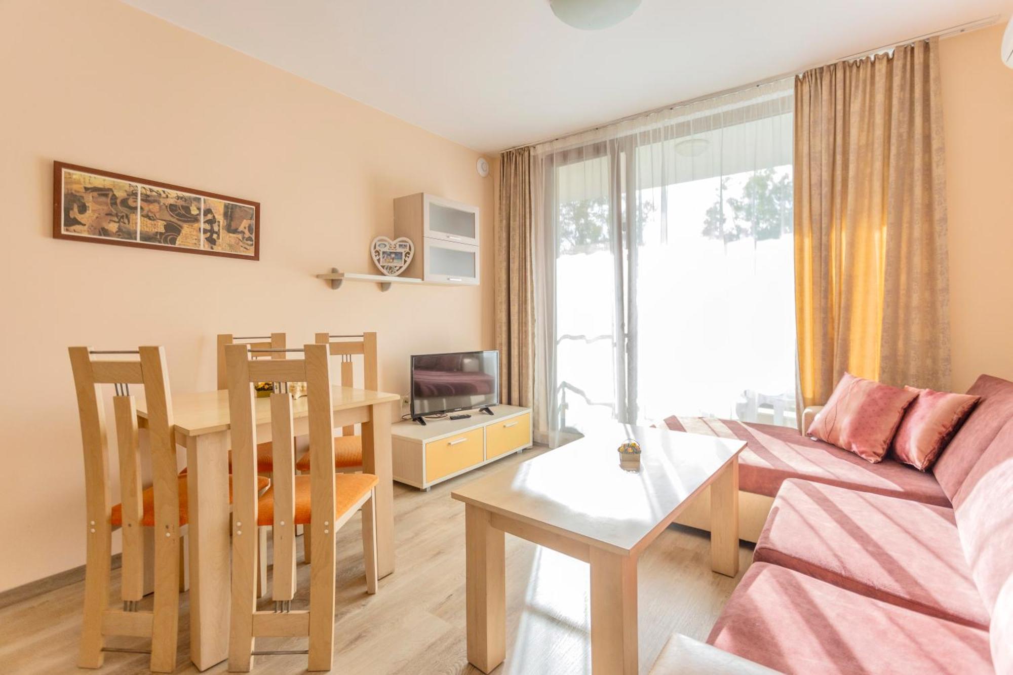 Aparthotel Hotel Prestige City II Primorsko Extérieur photo