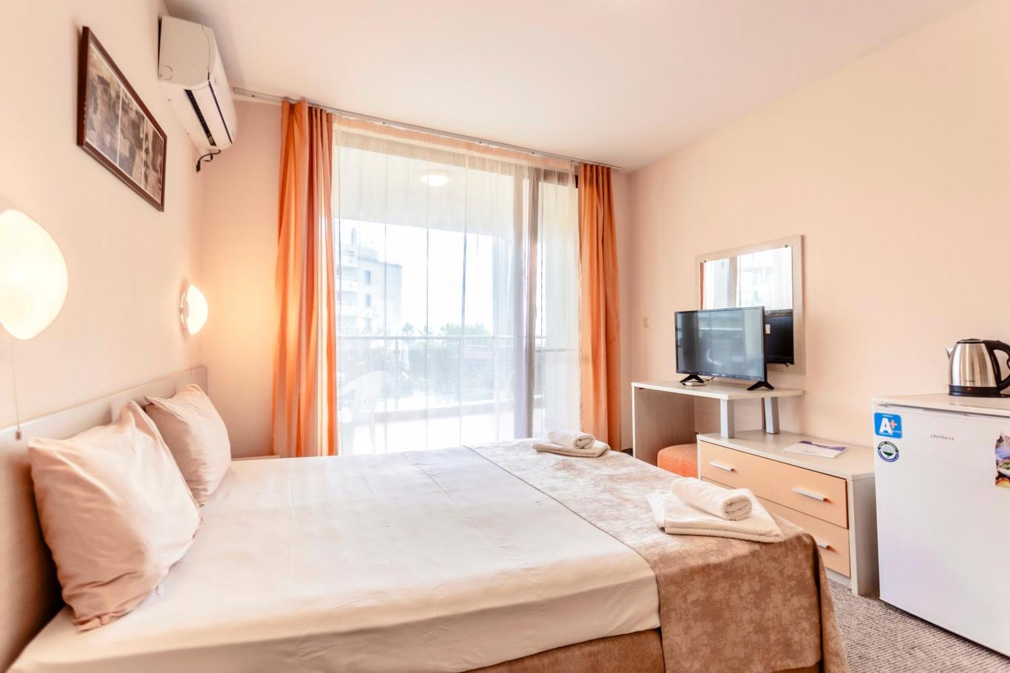 Aparthotel Hotel Prestige City II Primorsko Extérieur photo
